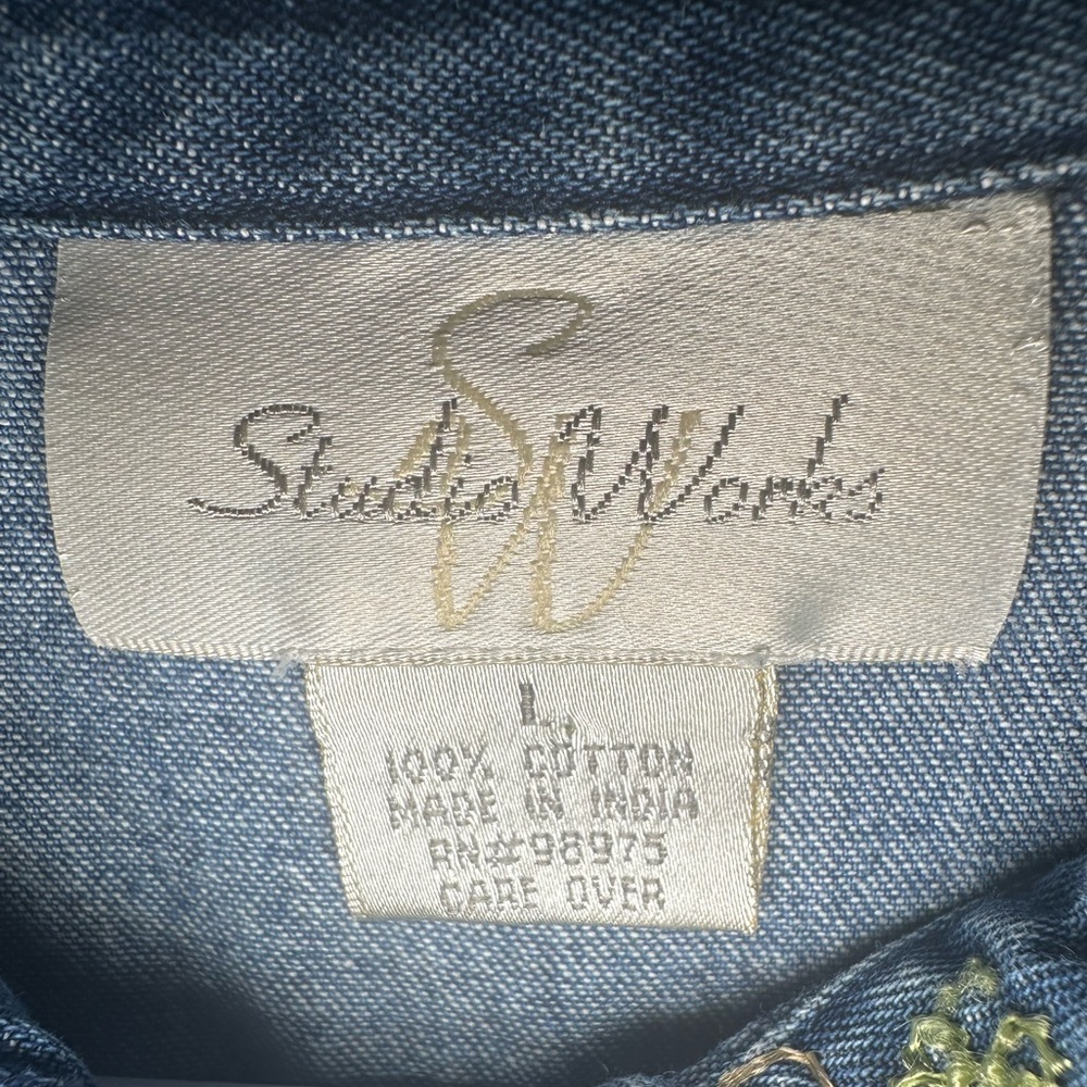 Studio Works Blue Jean Jacket with Floral Embroidery EUC - Picture 3 of 8